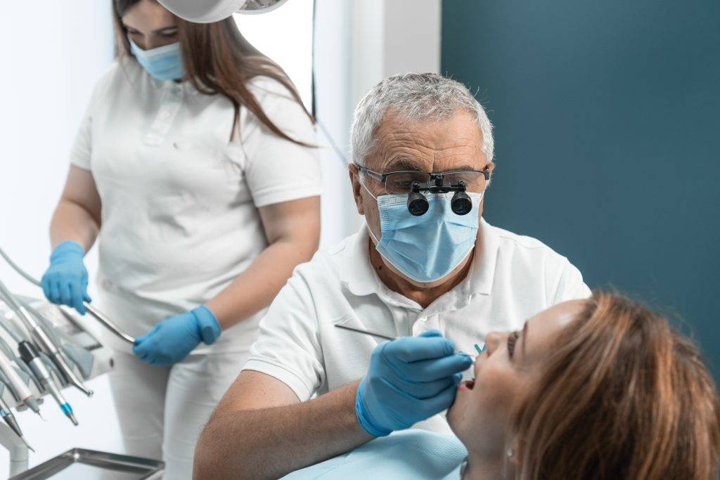 dentist-and-assistant-work-toget-1024x683.jpeg